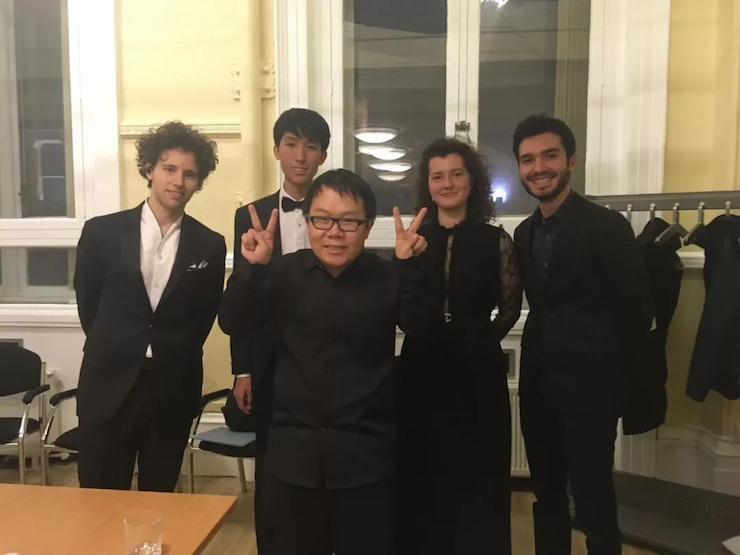 特别喜讯！川音籍学子——王心源荣获利兹国际比赛第三名及最受观众欢迎奖！