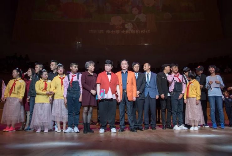 音乐双子星，点亮冬日激情！——AG旗舰厅未来艺术家刘明康爱心公益音乐沙龙